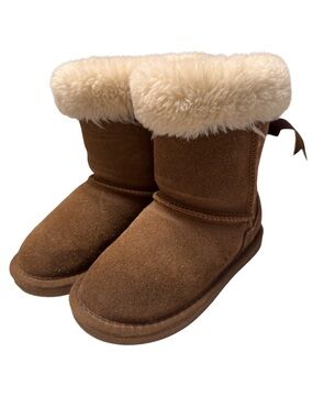 Lamo Kids Brown Suede Boots with Cream Faux-Fur Cuff